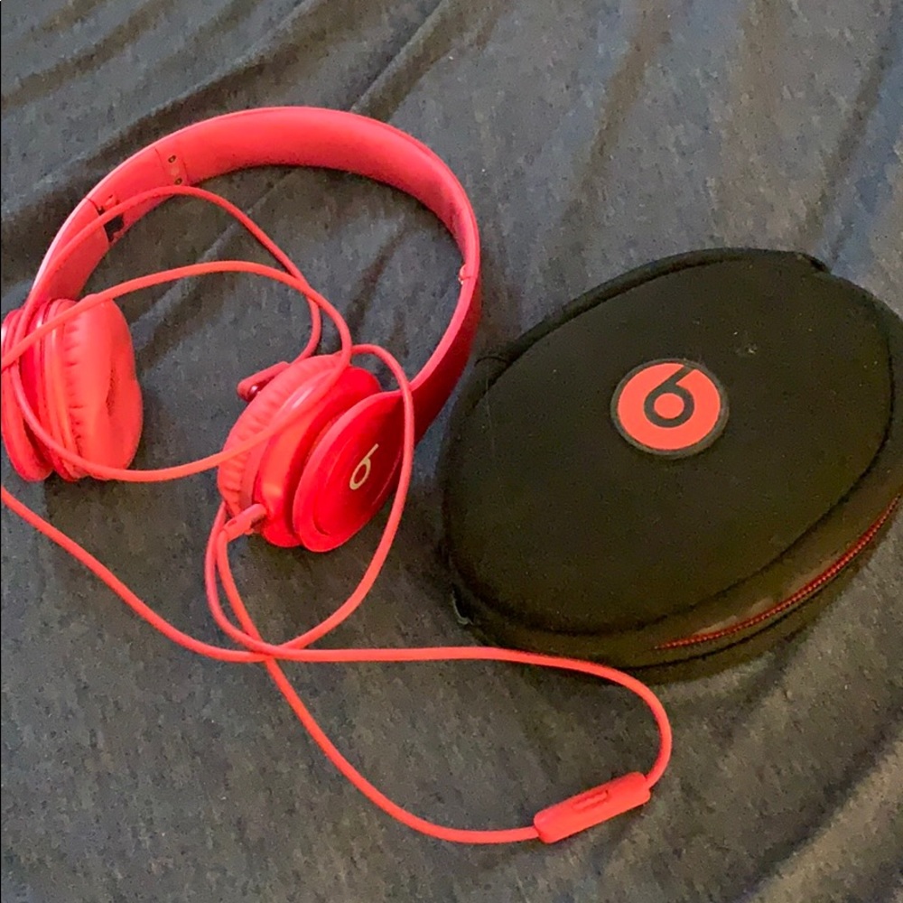 Beats by Dre - Picture 1 of 3